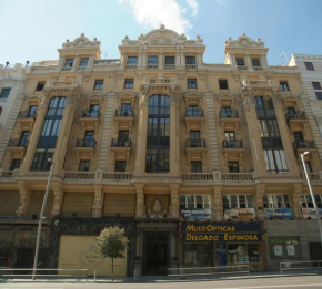 Отель Hostal La Selecta  Мадрид